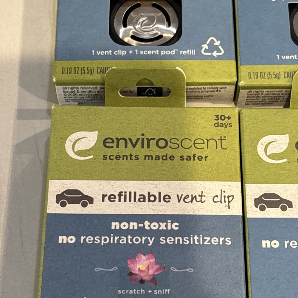 4 Enviroscent Car Freshner Refillable Vent Clip Starter Kit Spring Water & Lotus - Picture 3 of 4